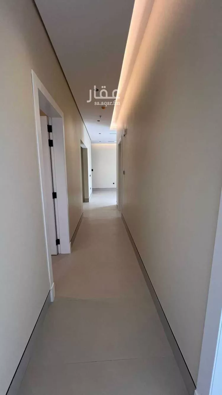 شقة للبيع في شارع الأمير نايف بن عبدالعزيز, حي الملك فهد, مدينة الرياض, منطقة الرياض صورة 3