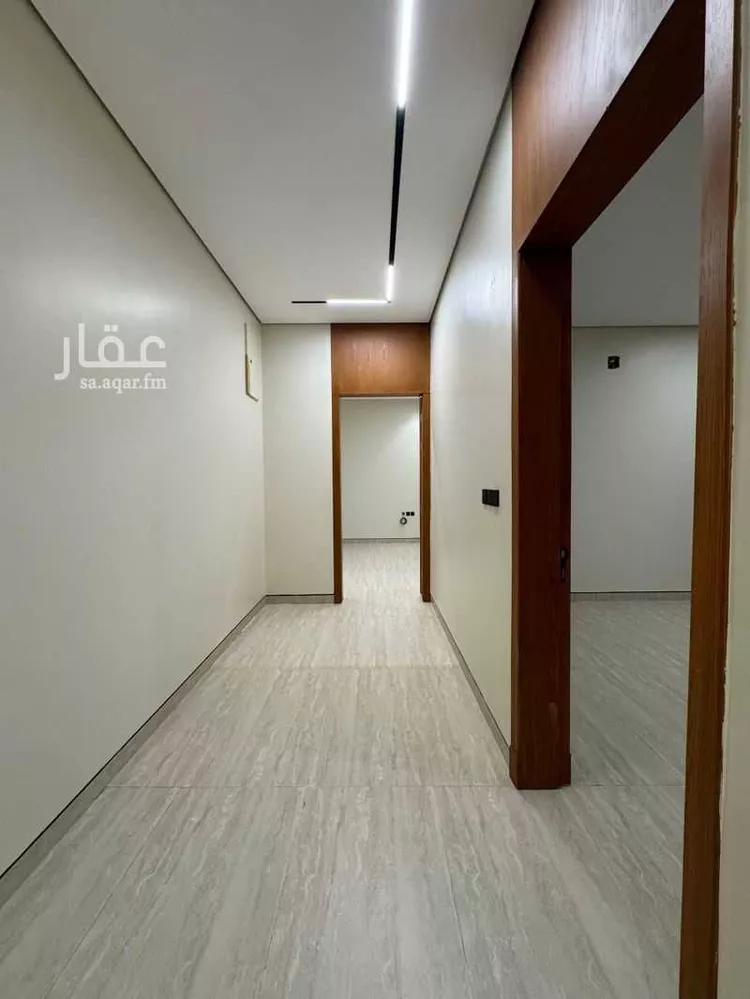 فيلا للبيع في شارع جبل عسيب, حي القادسية, مدينة الرياض, منطقة الرياض 18