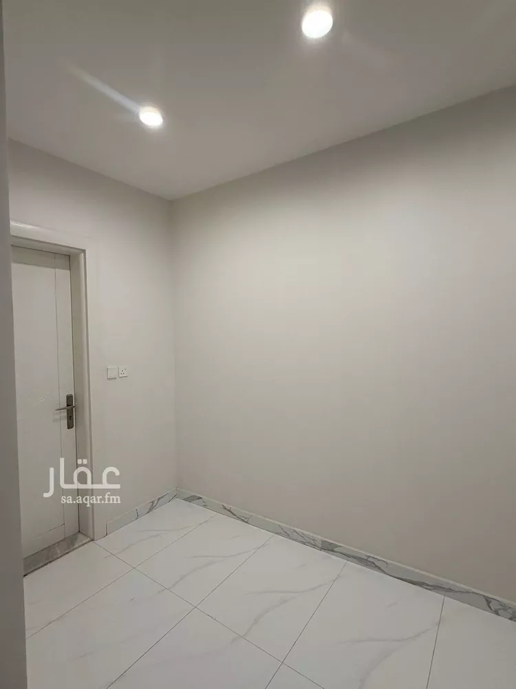 فيلا للإيجار في شارع صخر بن عمرو, حي القيروان, مدينة الرياض, منطقة الرياض صورة 2