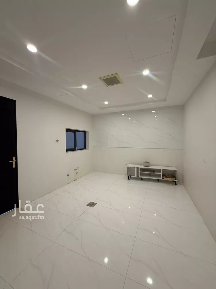 فيلا للإيجار في شارع صخر بن عمرو, حي القيروان, مدينة الرياض, منطقة الرياض صورة 4