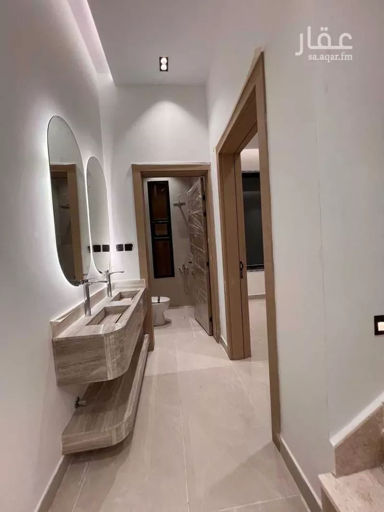 فيلا للبيع في شارع شبه الجزيرة, حي السعادة, مدينة الرياض, منطقة الرياض صورة 4