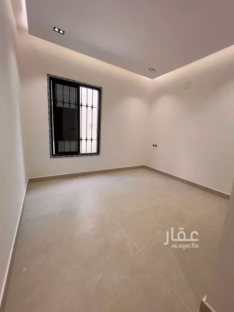 دور للبيع في شارع الكواكب ، حي السعادة ، الرياض ، منطقة الرياض صورة 4