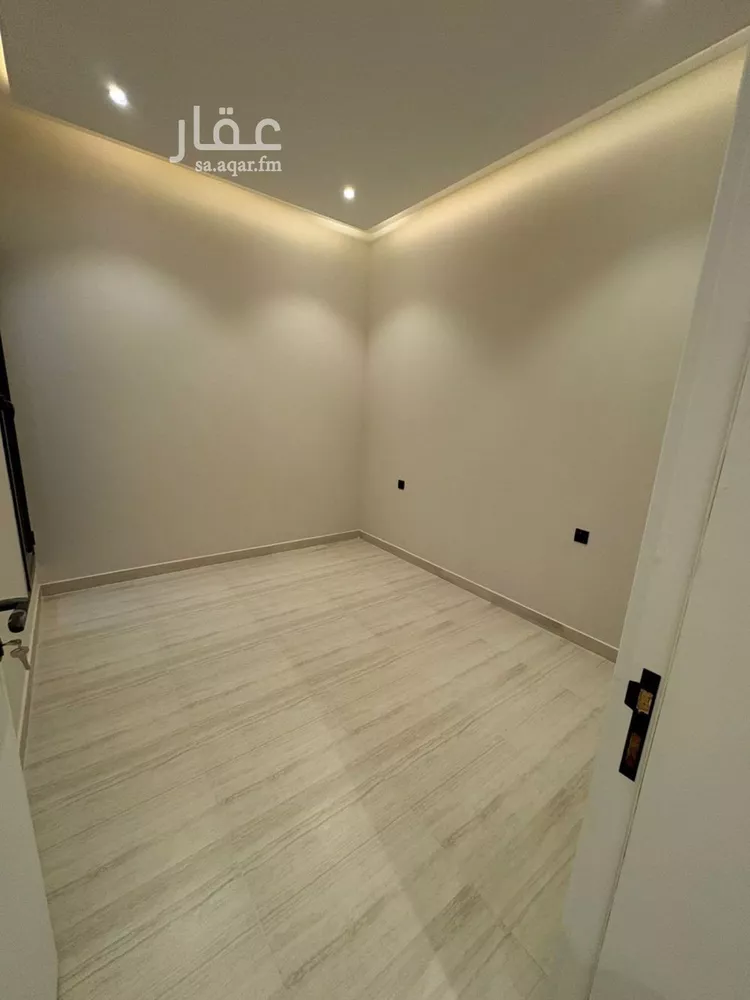 دور للبيع في شارع عبدالملك القلعي, حي العارض, مدينة الرياض, منطقة الرياض صورة 2