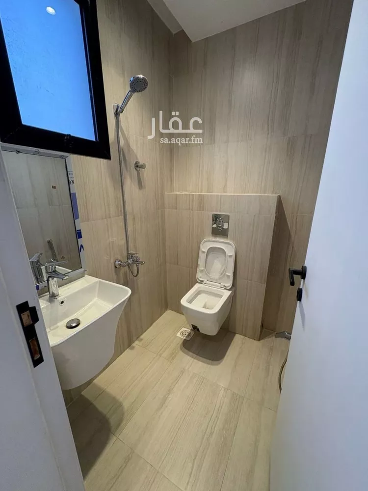 دور للبيع في شارع عبدالملك القلعي, حي العارض, مدينة الرياض, منطقة الرياض صورة 5