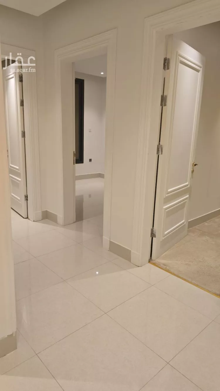 شقة للبيع في شارع الشيخ عبدالله بن جبرين, حي القيروان, مدينة الرياض, منطقة الرياض صورة 2