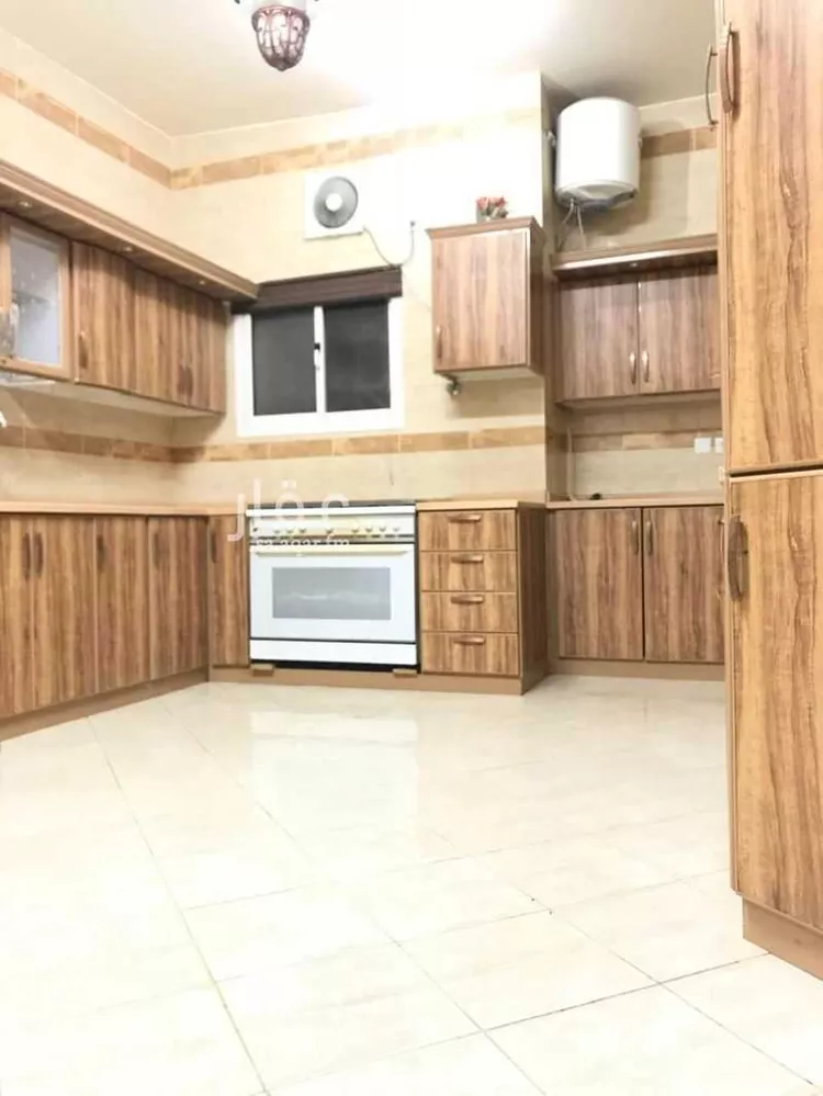 شقة للبيع في شارع الديار, حي العزيزية, مدينة الرياض, منطقة الرياض صورة 2