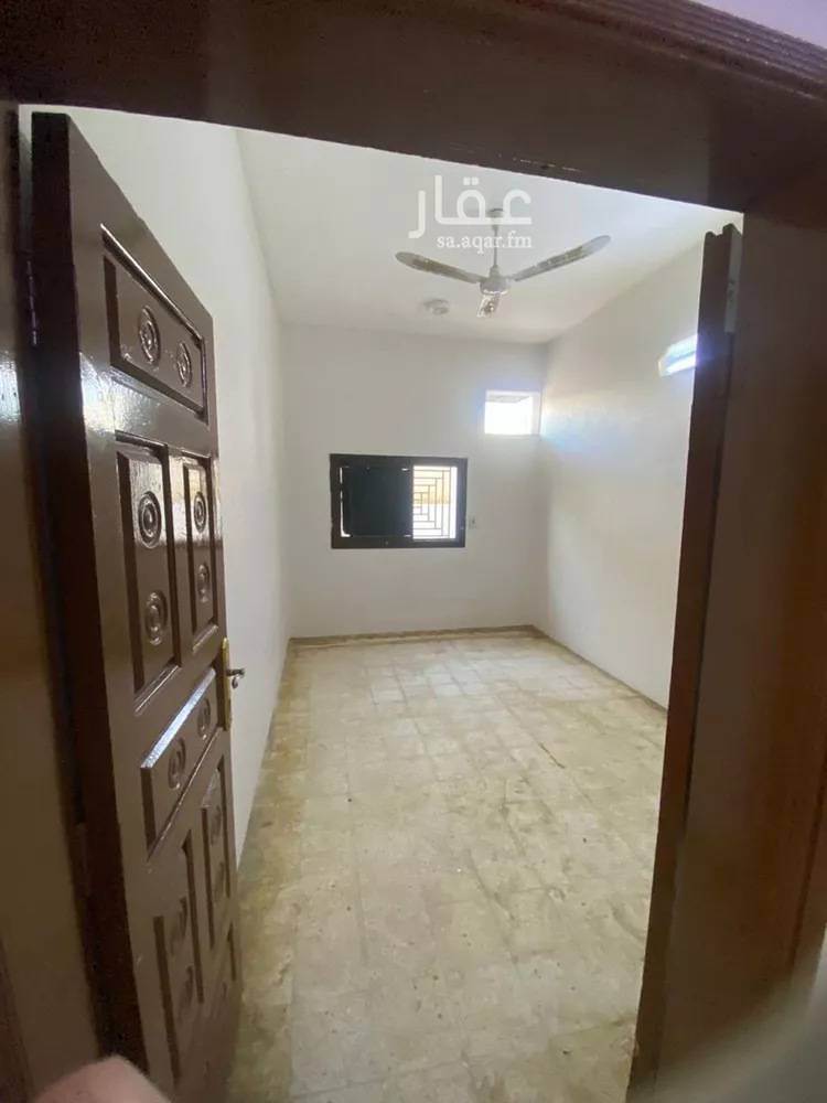 شقة للإيجار في شارع عامر ابن ابي البكير, حي العزيزية, مدينة خميس مشيط, منطقة عسير صورة 4