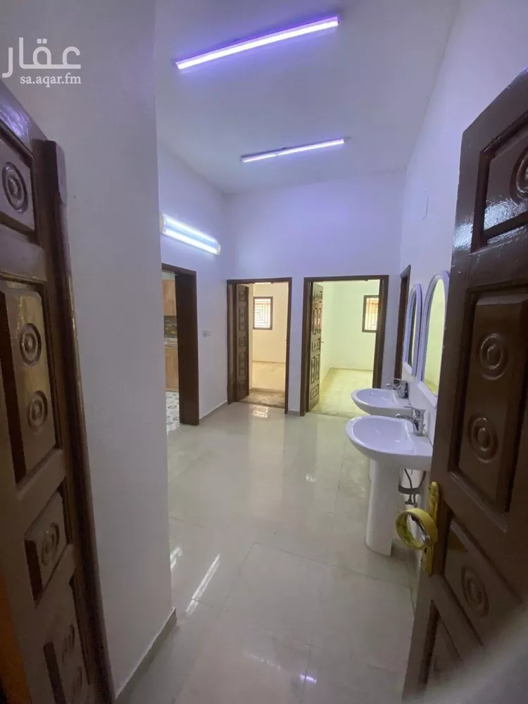 شقة للإيجار في شارع عامر ابن ابي البكير, حي العزيزية, مدينة خميس مشيط, منطقة عسير صورة 4