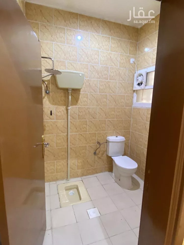 شقة للإيجار في شارع عامر ابن ابي البكير, حي العزيزية, مدينة خميس مشيط, منطقة عسير صورة 5