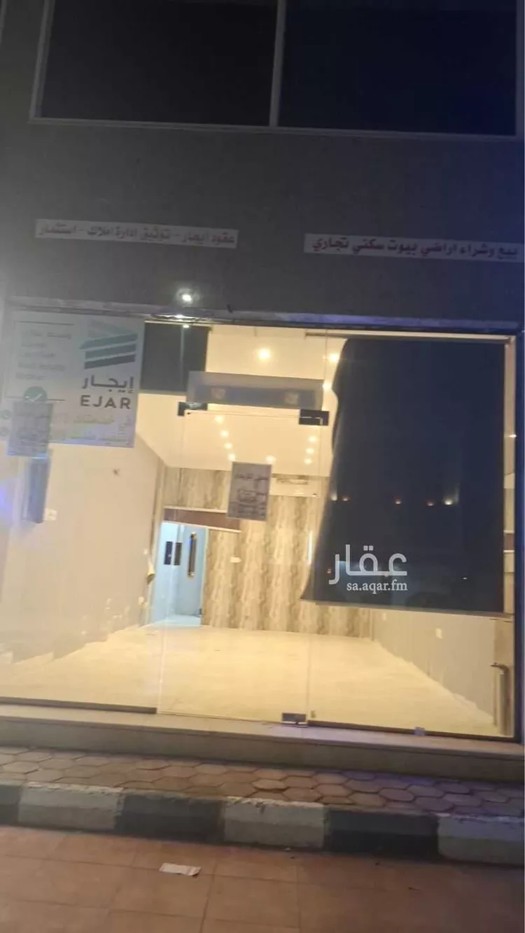 محل للإيجار في شارع المعتمد بن عباد, حي المنارات, مدينة جدة, منطقة مكة المكرمة