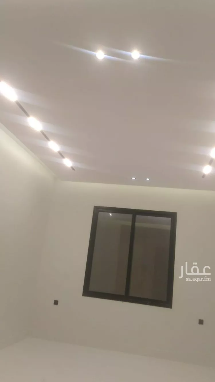 فيلا للبيع في شارع الحسين بن رواحة, حي الرمال, مدينة الرياض, منطقة الرياض صورة 2