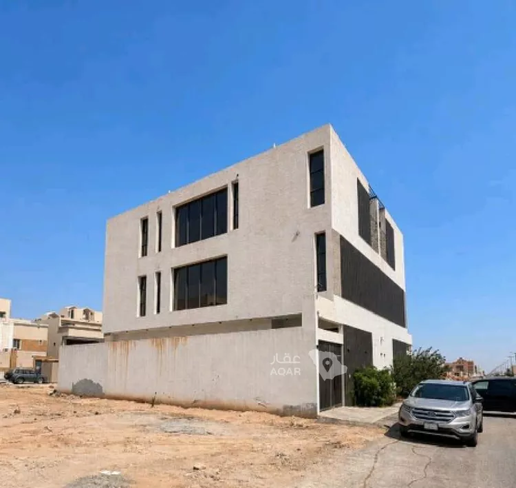 فيلا للبيع في شارع وادي هرجاب, حي المهدية, مدينة الرياض, منطقة الرياض 8