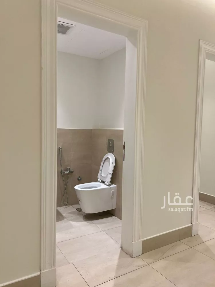 شقة للإيجار في شارع محمد بن عبدالعزيز الدغيثر, حي الملقا, مدينة الرياض, منطقة الرياض صورة 2