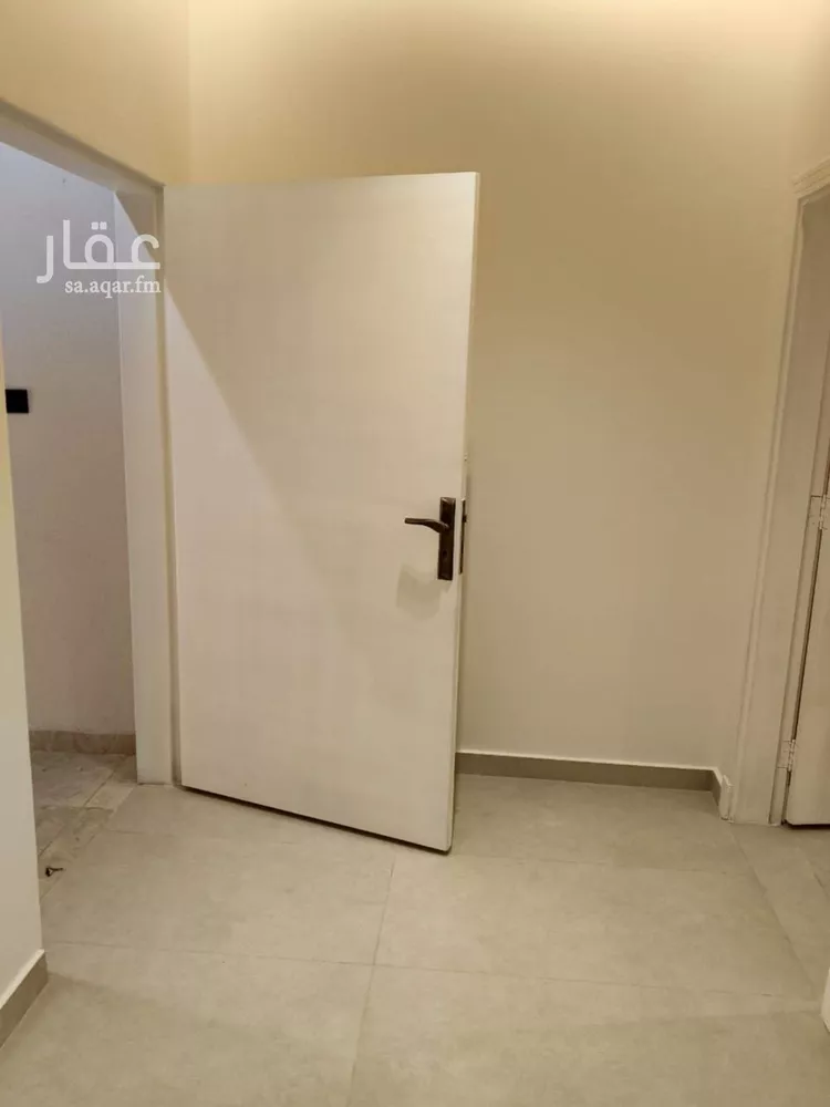 شقة للإيجار في شارع تثليث, حي عرقة, مدينة الرياض, منطقة الرياض صورة 3