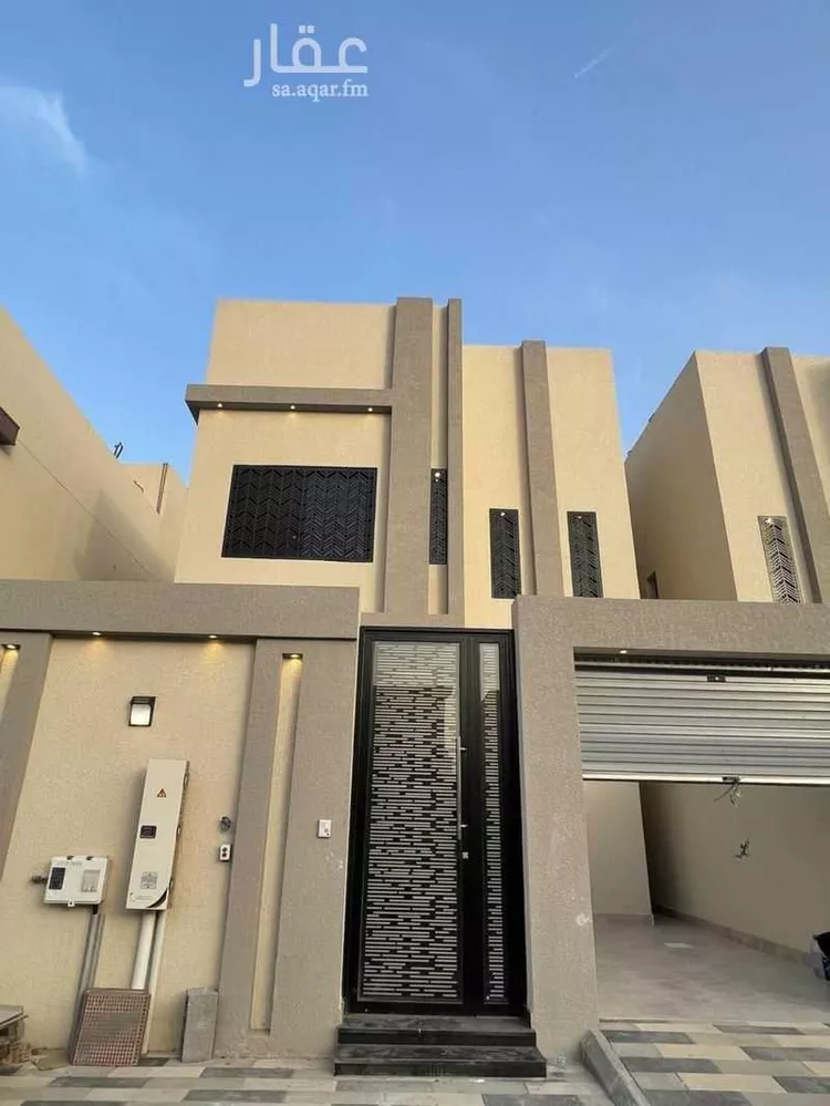 فيلا للبيع في شارع ابو العلاء بن زهر, حي المنار, مدينة الدمام, المنطقة الشرقية 1 صورة