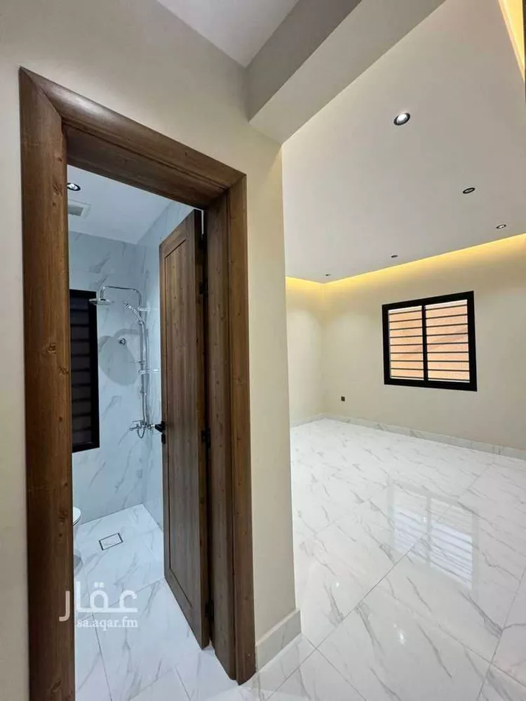 Floor for Sale in Khamis Mushait Al Moosa Subdivision 9