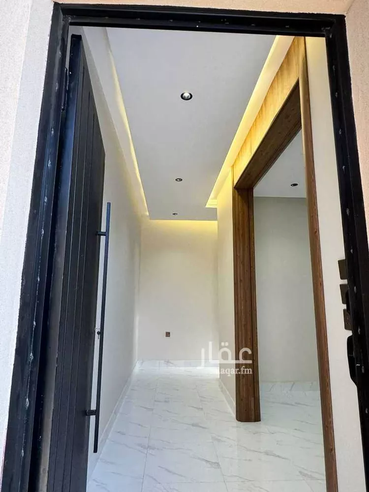 Floor for Sale in Khamis Mushait Al Moosa Subdivision 13
