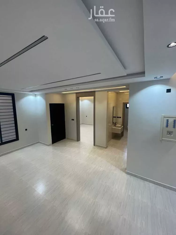 Floor for Sale in Khamis Mushait Al Moosa Subdivision 8