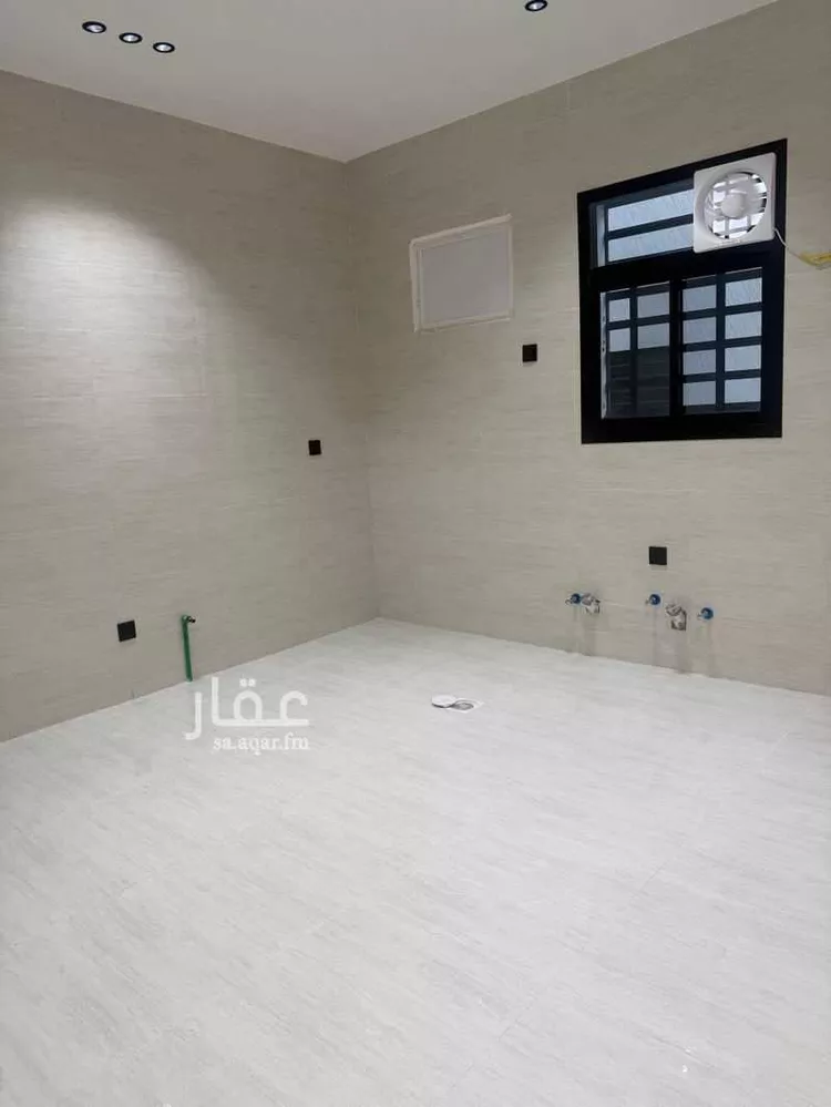 Apartment for Sale in Muhayil Al Huliah West 6