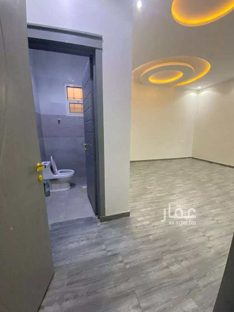 فيلا للبيع في شارع مالك بن الحارث, حي بدر, مدينة الرياض, منطقة الرياض 7