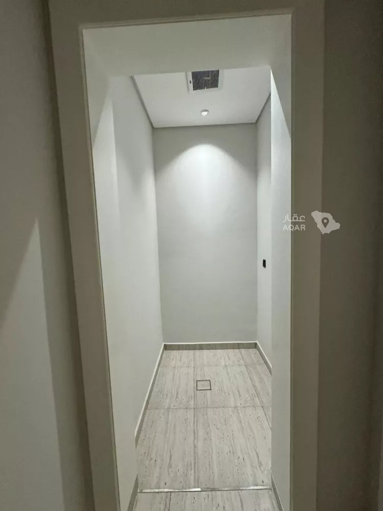 شقة للإيجار في شارع رقم 302, حي الملقا, مدينة الرياض, منطقة الرياض 9