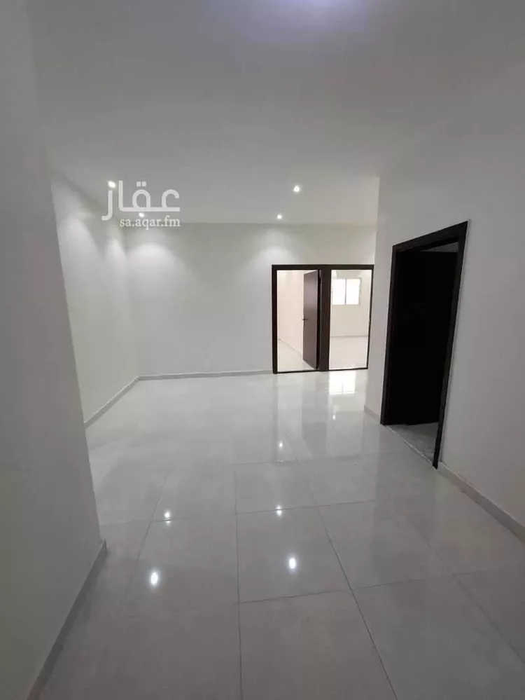 شقة للإيجار في شارع ثابت اللغوي, حي المعذر الشمالي, مدينة الرياض, منطقة الرياض صورة 3