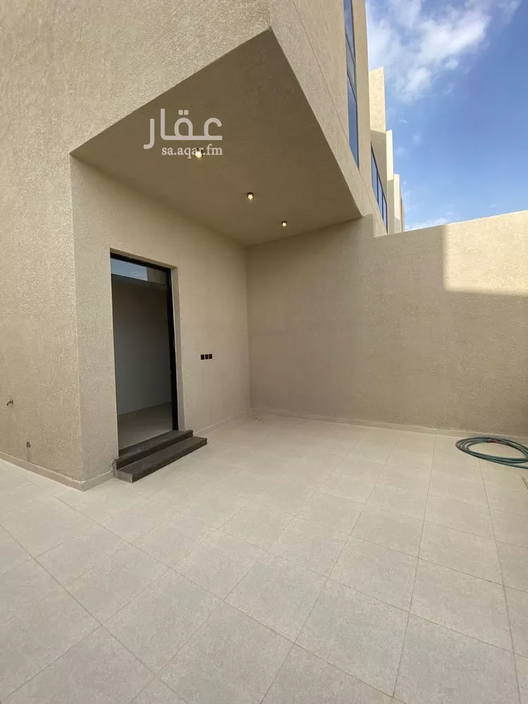دور للبيع في شارع خريص, حي الجنادرية, مدينة الرياض, منطقة الرياض صورة 2