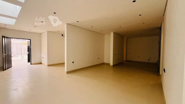 Floor for Sale in Riyadh Ar Rimal 6
