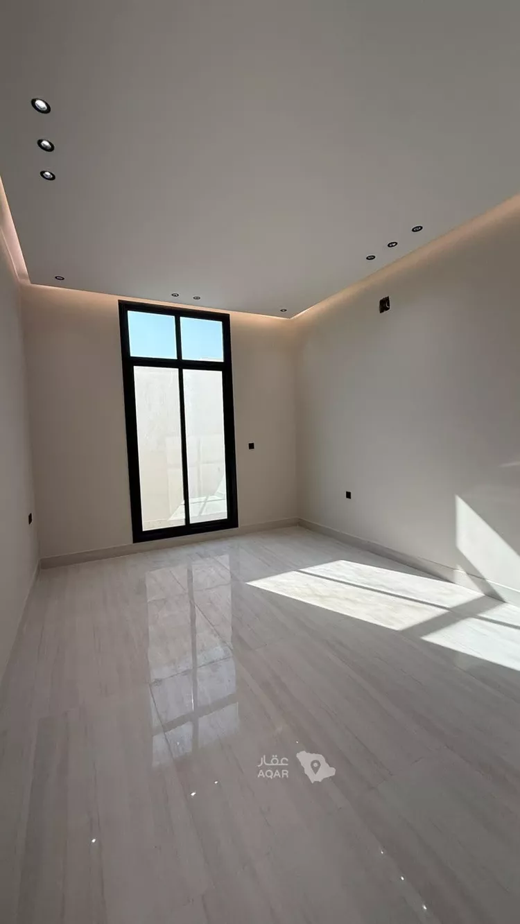 Floor for Sale in Riyadh Ash Sharq 7