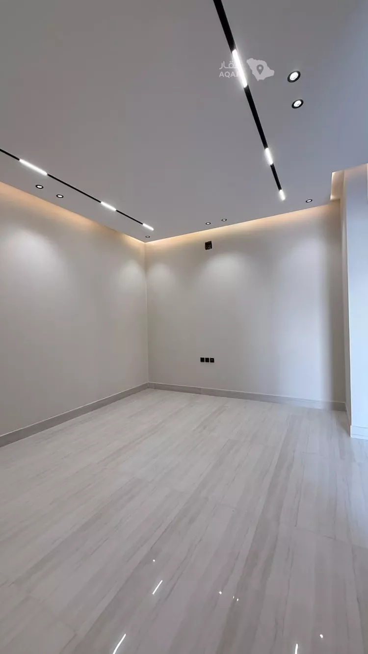 Floor for Sale in Riyadh Ash Sharq 6