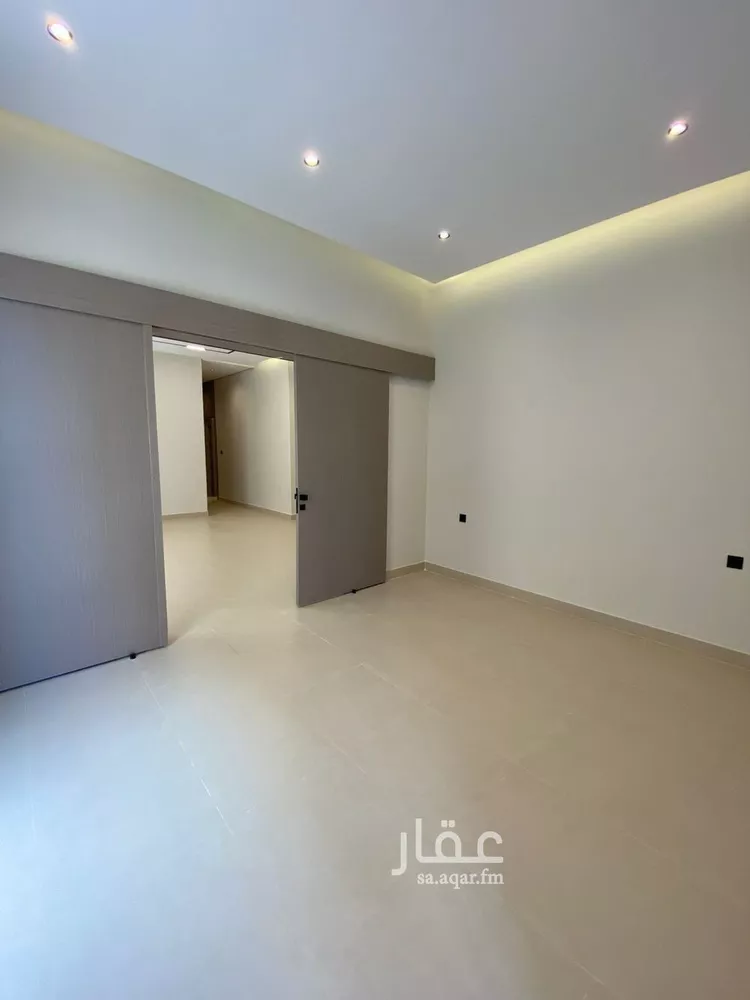 دور للبيع في شارع خريص, حي الجنادرية, مدينة الرياض, منطقة الرياض صورة 4