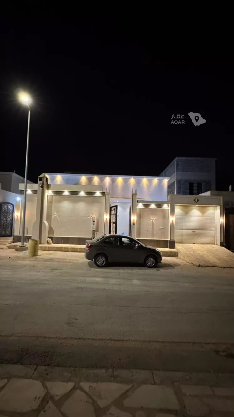 فيلا للبيع في شارع الأحجر, حي الندى, مدينة الرياض, منطقة الرياض صورة 2