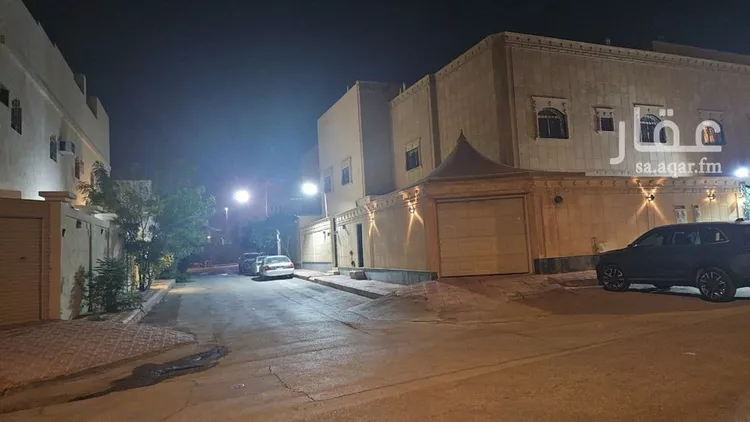 فيلا للبيع في شارع ال دريس, حي ظهرة العودة شرق, مدينة الدرعية, منطقة الرياض صورة 2