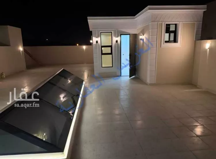 دور للبيع في شارع غزير, حي الزهور, مدينة أبها, منطقة عسير صورة 2