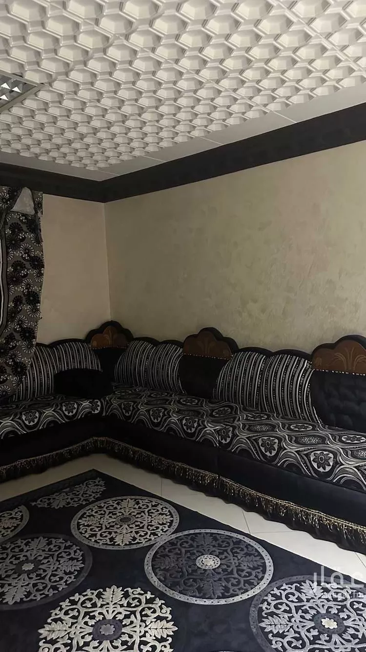 عمارة للبيع في شارع عمير الانصاري ، حي الملك خالد ، الرس ، الرس صورة 3