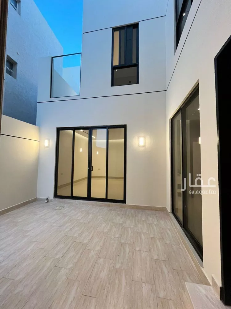 فيلا للبيع في شارع أبي عروة, حي المهدية, مدينة الرياض, منطقة الرياض صورة 5