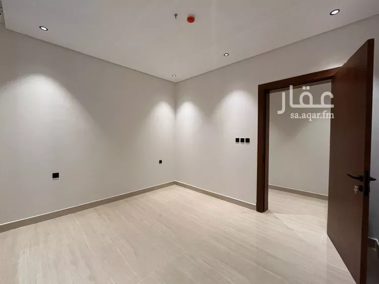 شقة للبيع في شارع عبدالرحمن بن مرشد, حي المهدية, مدينة الرياض, منطقة الرياض 25