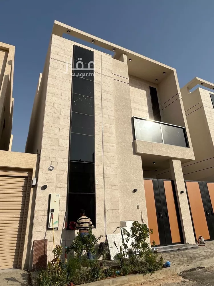 فيلا للبيع في شارع أمين بن محمد مرداد, حي المهدية, مدينة الرياض, منطقة الرياض صورة 2