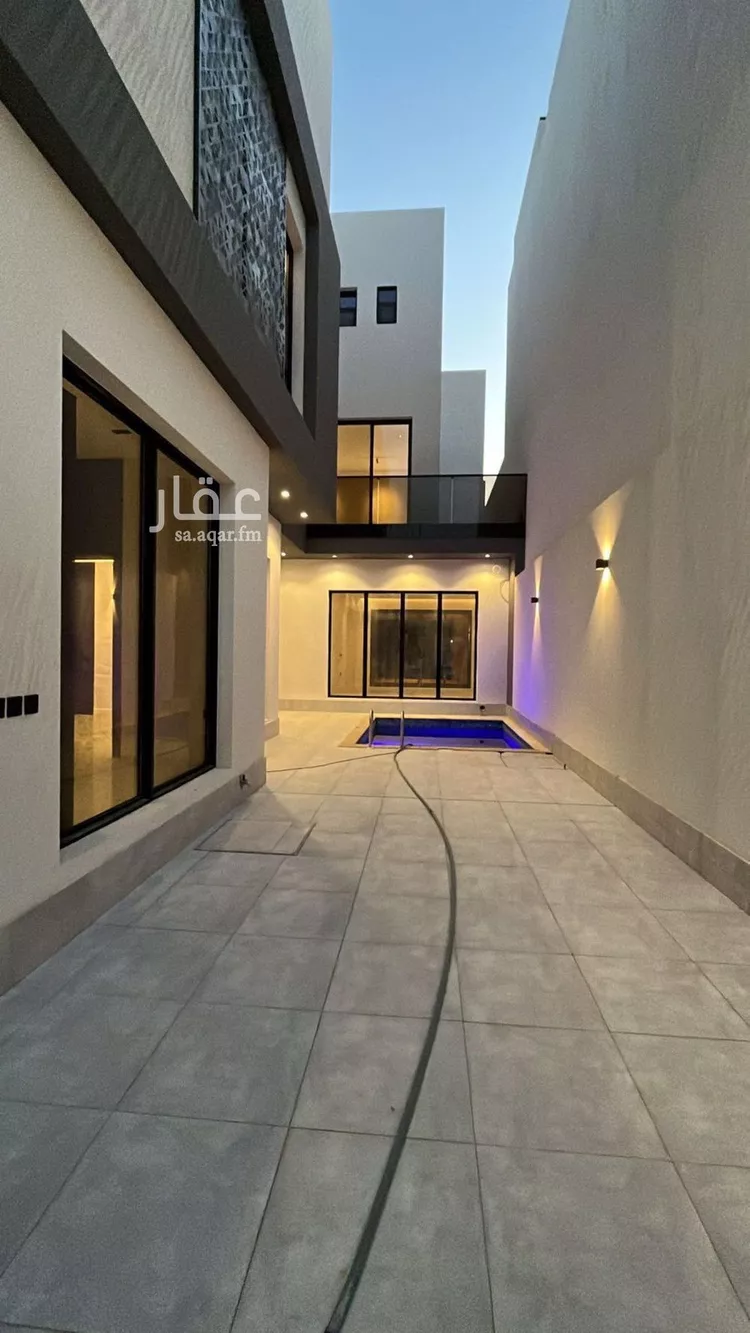 فيلا للبيع في شارع خلف الأحمر, حي المهدية, مدينة الرياض, منطقة الرياض صورة 5