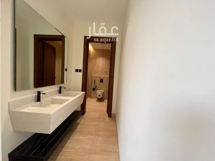 فيلا للبيع في شارع وادي الحسنا, حي المهدية, مدينة الرياض, منطقة الرياض 7