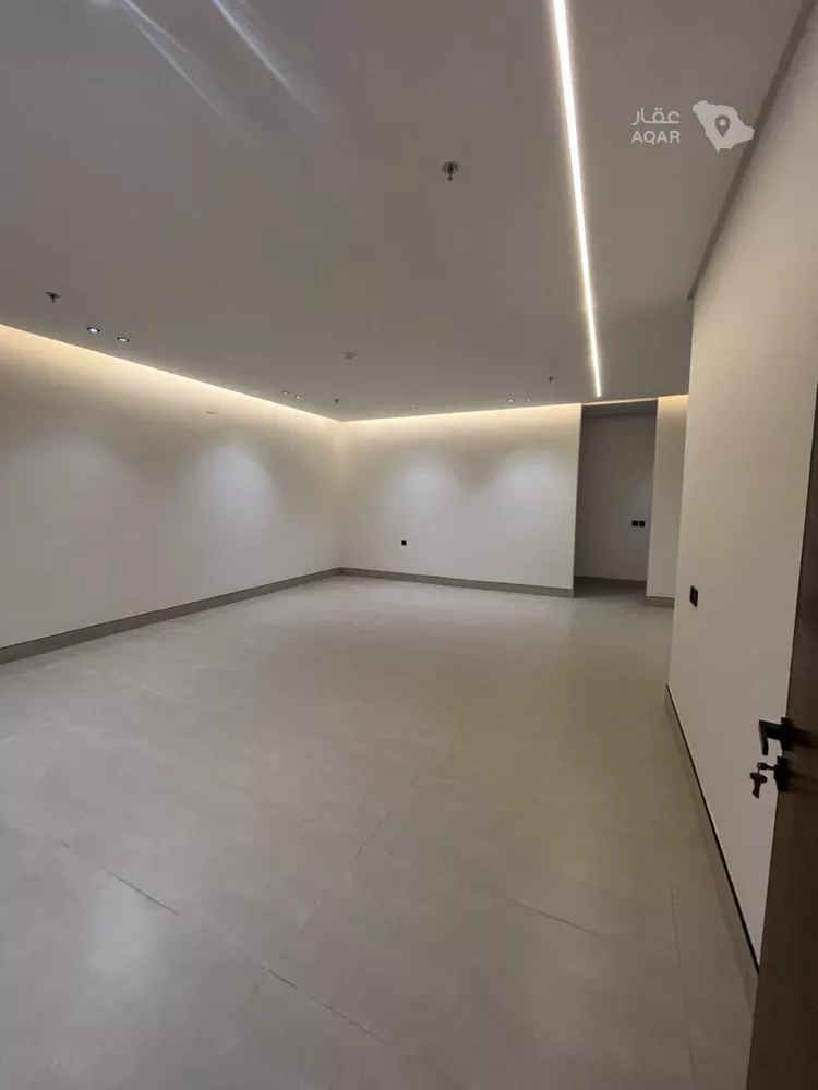 شقة للبيع في شارع محمد بن هبه الله, حي المهدية, مدينة الرياض, منطقة الرياض 12