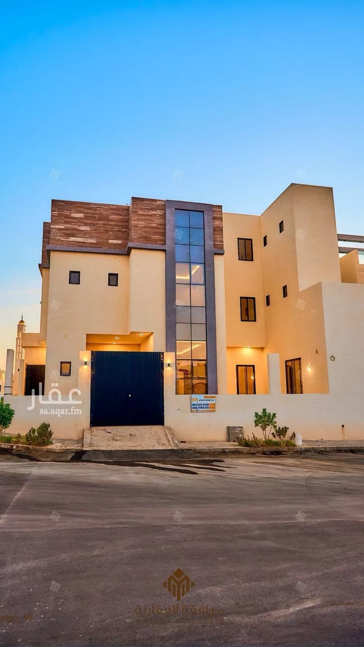 فيلا للبيع في شارع عبدالله النحوي, حي المهدية, مدينة الرياض, منطقة الرياض صورة 2