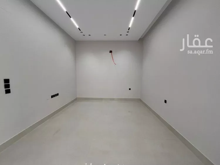 فيلا للبيع في شارع أحمد بن الحسن الأنصاري, حي المهدية, مدينة الرياض, منطقة الرياض 13