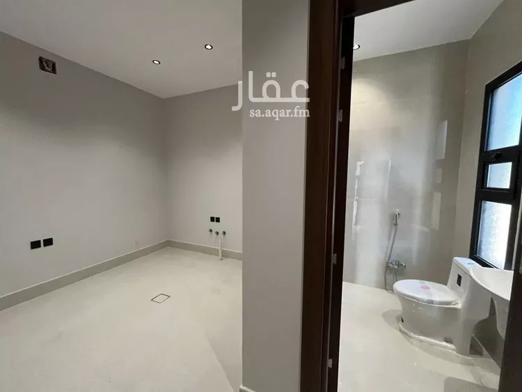 فيلا للبيع في شارع أحمد بن الحسن الأنصاري, حي المهدية, مدينة الرياض, منطقة الرياض 21