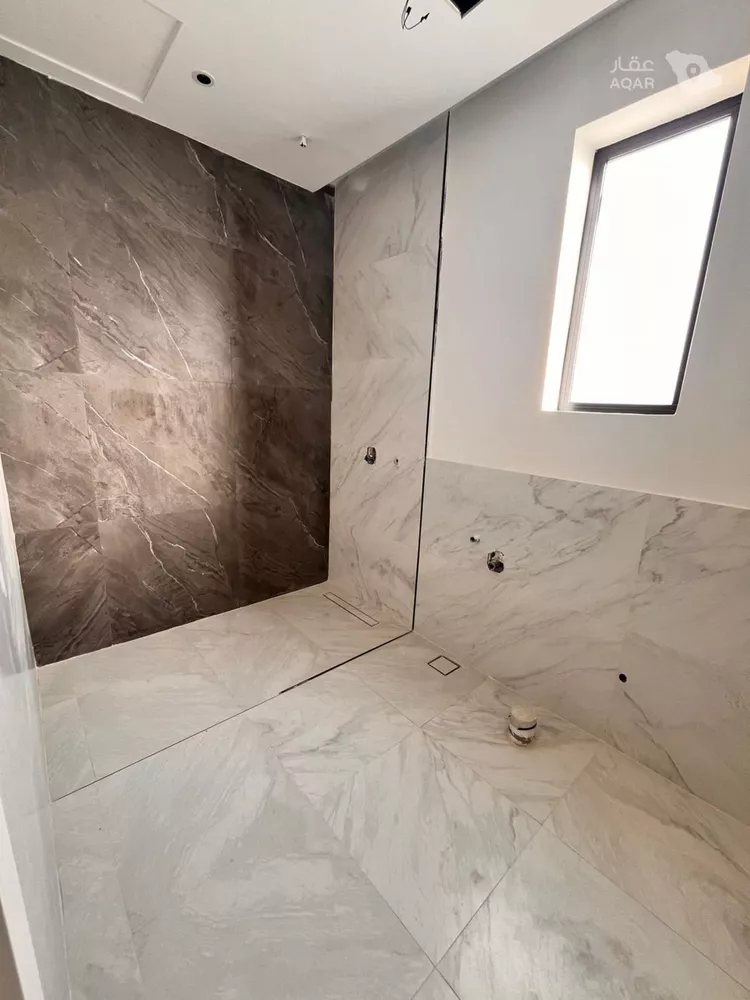 فيلا للبيع في شارع أبي الحسن الأسفرائيني, حي المهدية, مدينة الرياض, منطقة الرياض 21