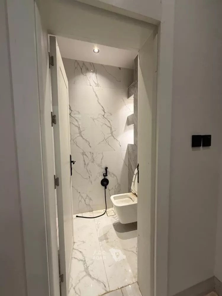 Villa for Sale in Riyadh Al Mahdiyah 9
