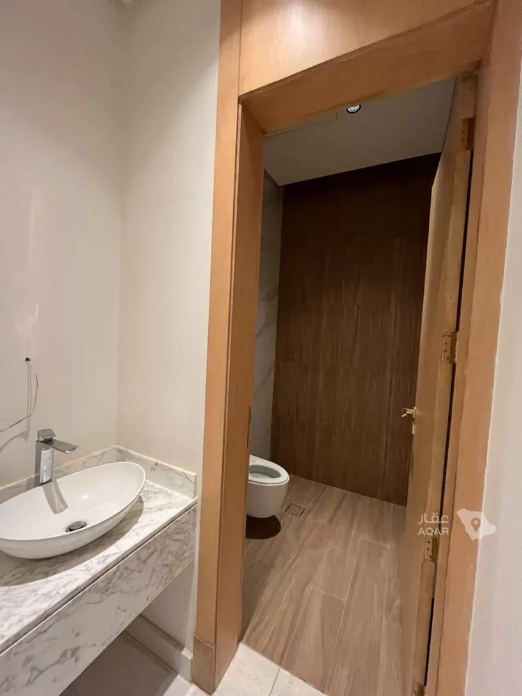 Villa for Sale in Riyadh Al Mahdiyah 14