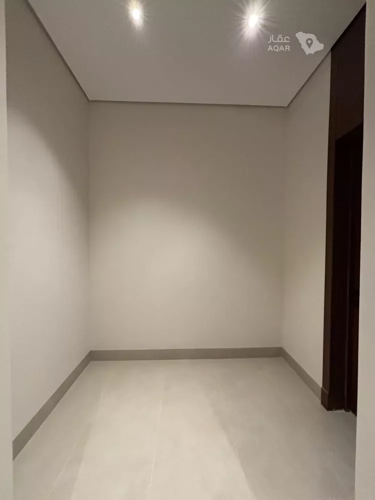 Villa for Sale in Riyadh Al Mahdiyah 18