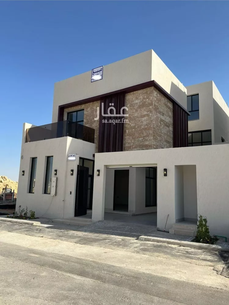 فيلا للبيع في شارع عبدالله النحوي, حي المهدية, مدينة الرياض, منطقة الرياض صورة 3