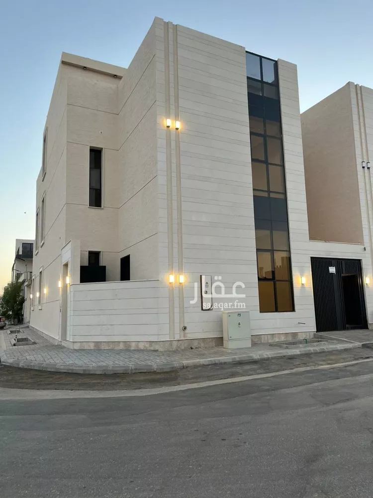 فيلا للبيع في شارع كرم الحربي, حي المهدية, مدينة الرياض, منطقة الرياض صورة 3